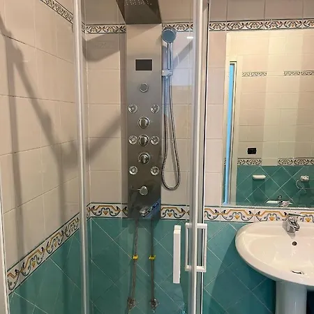 La Svolta Oda ve Kahvaltı 4*